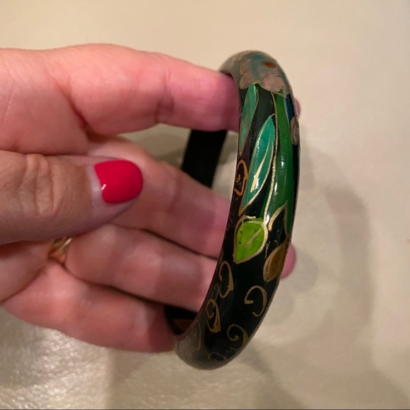 🌻Hand painted wood bangle from India black& gold - Picture 2 of 7